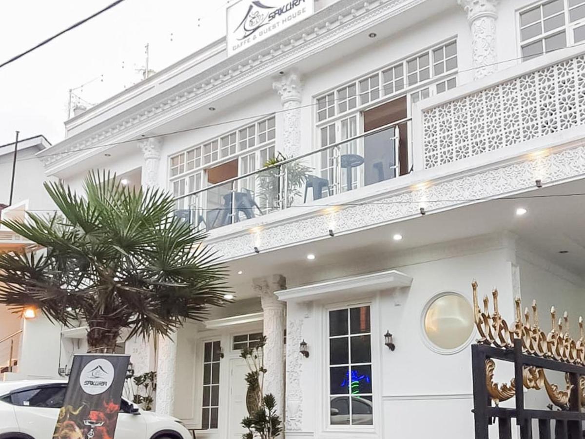 Sakura Cafe&Villa Batu  Eksteriør billede